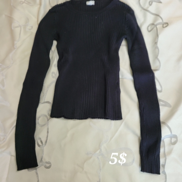 TOPS 5 $ EACH!!!! - Picture 4 of 16